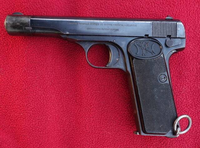 foto Pistole FN 1910/22 z výzbroje belgického četnictva