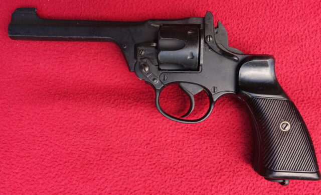 foto Revolver Enfield No. 2 Mk I* – REZERVOVÁNO