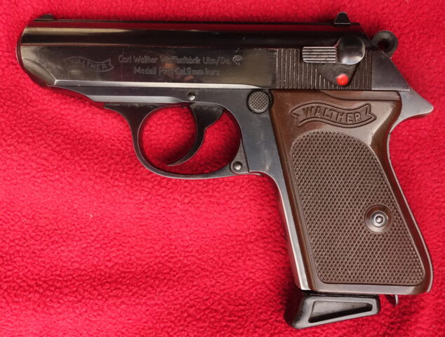 foto Pistole Walther PPK Ulm v ráži 9mm Browning
