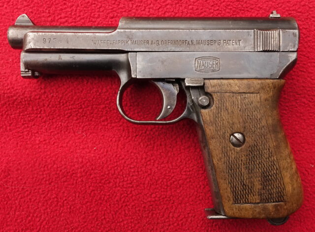 foto Pistole Mauser 1910/14 z výzbroje císařské armády