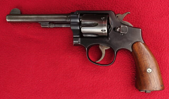 foto Revolver Smith & Wesson Model 10